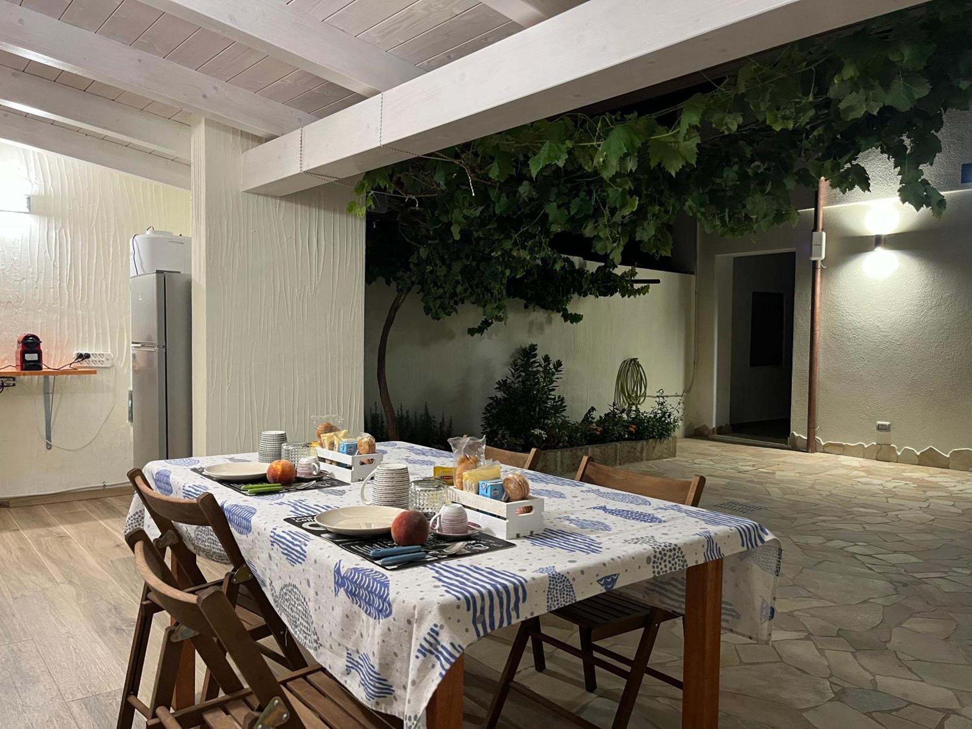 Guest House Deidda - Ts Rooms B&B San Sperate Exterior photo
